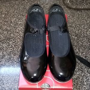 Black tap shoes sz 1.5